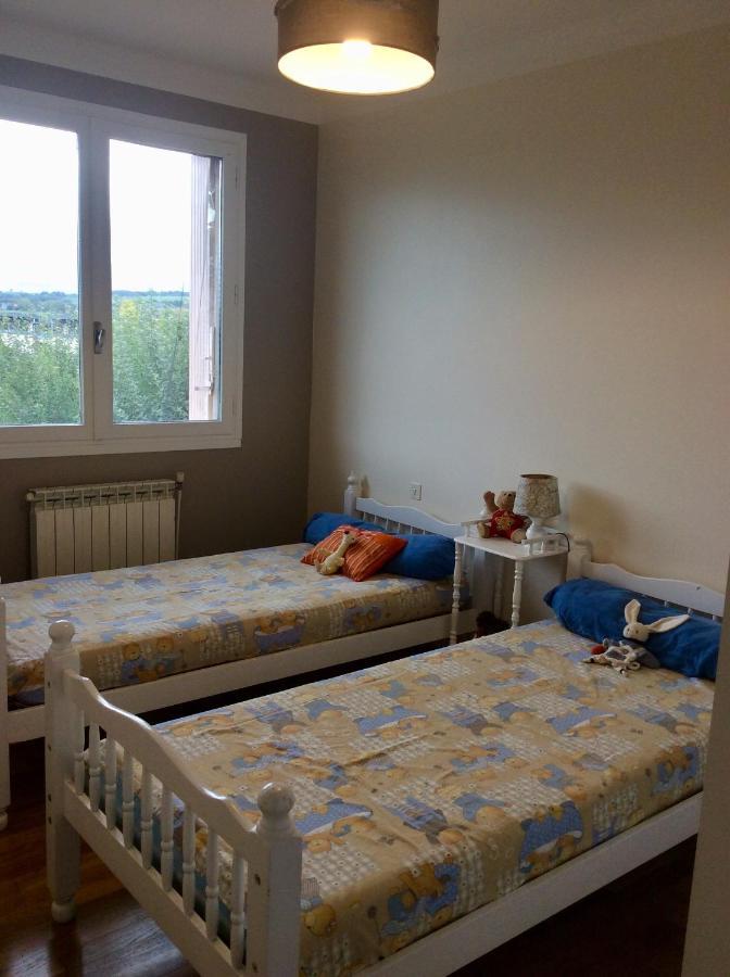 Maison Avec Veranda Proche Du Centre Ville Rignac  エクステリア 写真