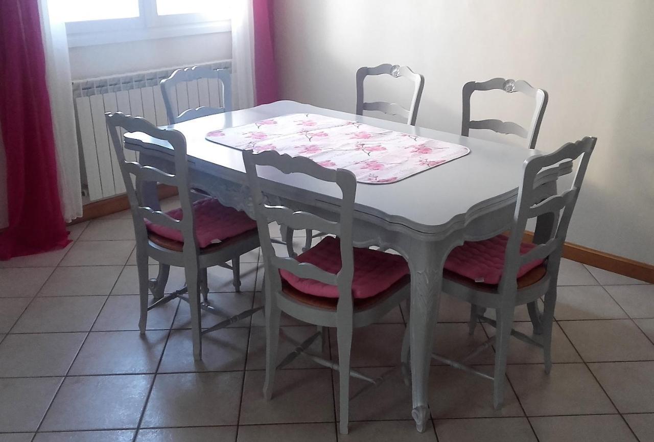 Maison Avec Veranda Proche Du Centre Ville Rignac  エクステリア 写真