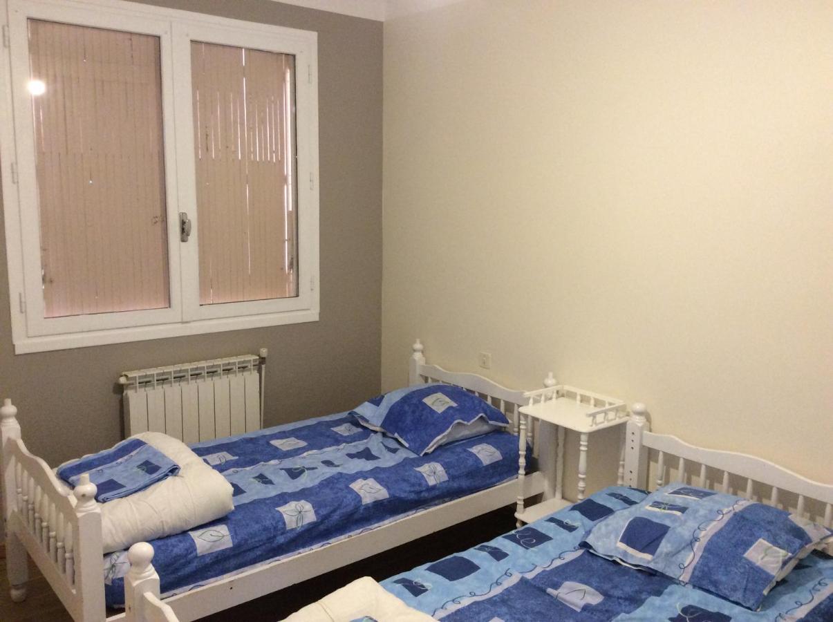 Maison Avec Veranda Proche Du Centre Ville Rignac  エクステリア 写真