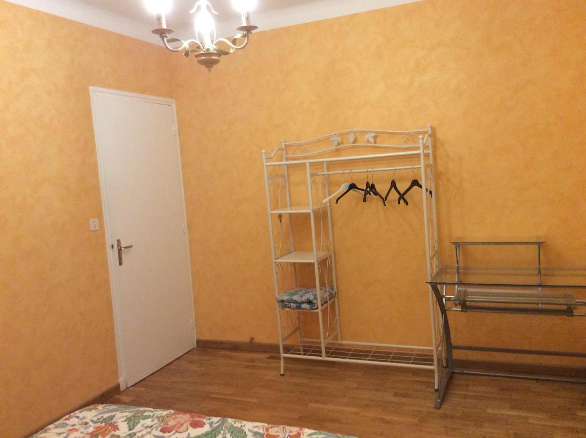 Maison Avec Veranda Proche Du Centre Ville Rignac  エクステリア 写真